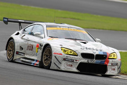 #7 BMW Team Studie BMW M6 GT3: Jorg Muller, Seiji Ara