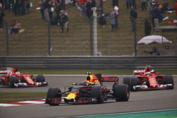 Макс Ферстаппен, Red Bull Racing RB13, Валттері Боттас, Mercedes AMG F1 W08, Себастьян Феттель, Ferr
