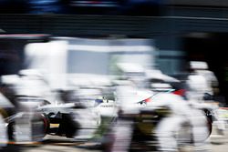 Felipe Massa, Williams FW40, pitstop