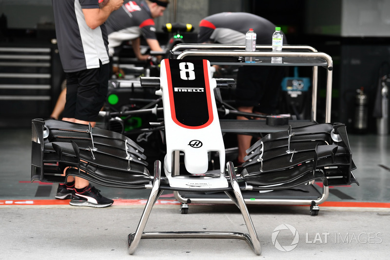 Haas F1 Team VF-17 burun ve ön kanat