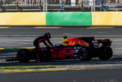 Daniel Ricciardo, Red Bull Racing, abandonne