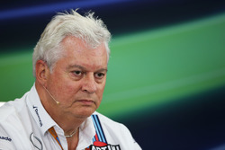 Пат Сімондз, головний інженер Williams під час прес-конференції FIA