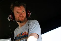 Dale Earnhardt Jr on the Alex Bowman, Hendrick Motorsports Chevrolet Camaro pit box