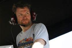 Dale Earnhardt Jr on the Alex Bowman, Hendrick Motorsports Chevrolet Camaro pit box