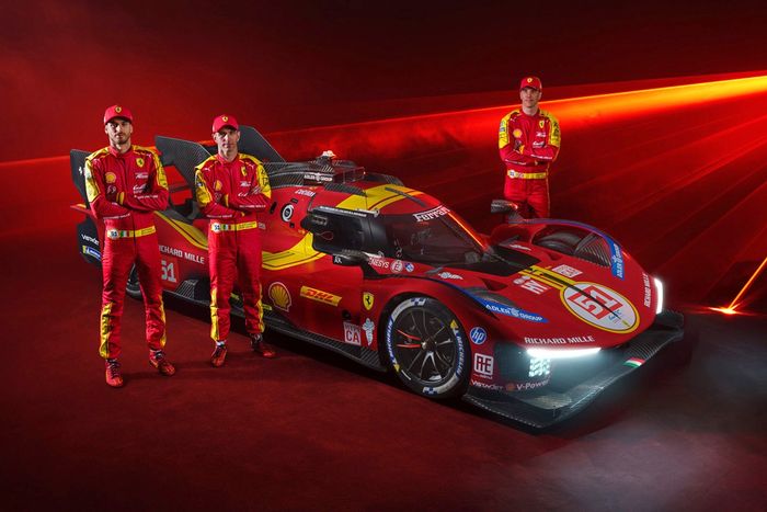 #51 AF Corse Ferrari 499P: Alessandro Pier Guidi, James Calado, Antonio Giovinazzi