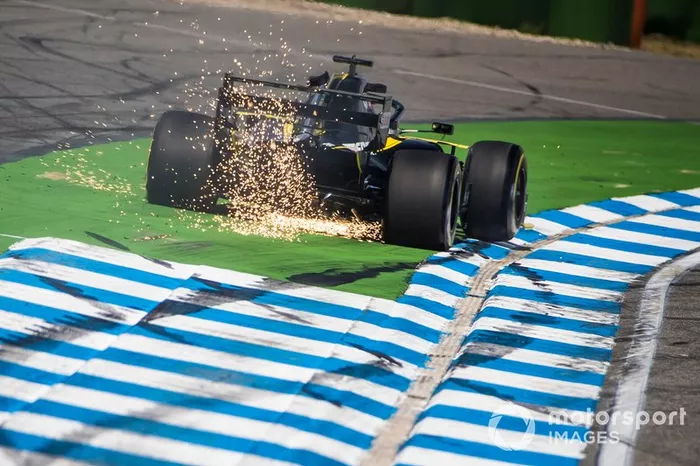 Daniel Ricciardo, Renault F1 Team R.S.19