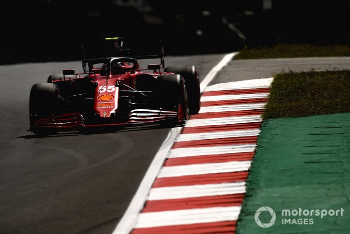 Carlos Sainz Jr., Ferrari SF21