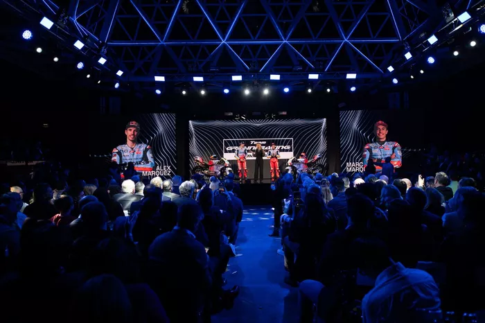 L'équipe Gresini durant la présentation