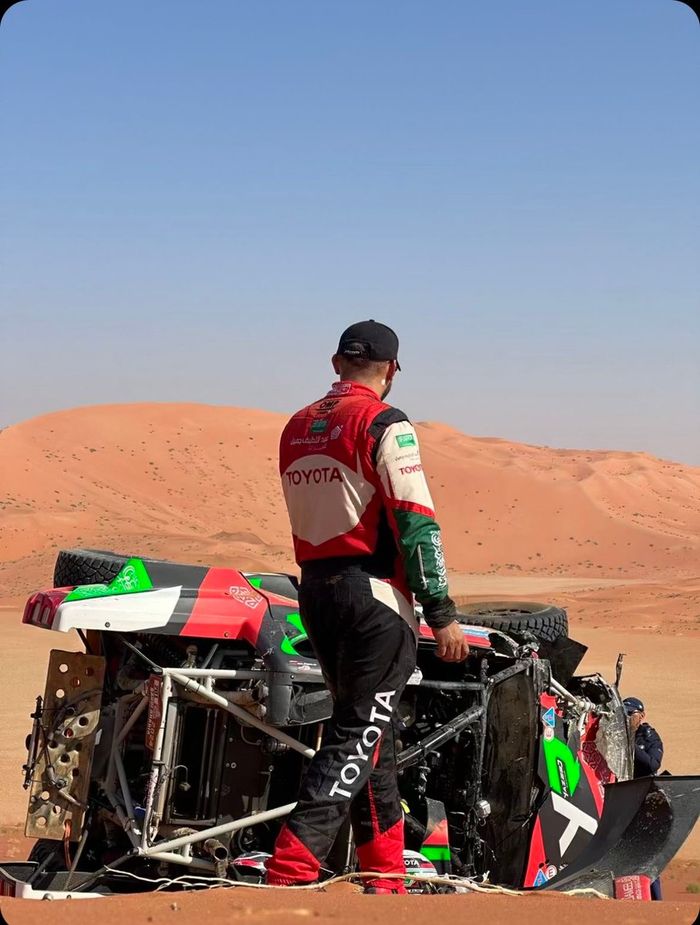 #201 Overdrive Racing Toyota Hilux Overdrive: Yazeed Al-Rajhi, Timo Gottschalk, accidente