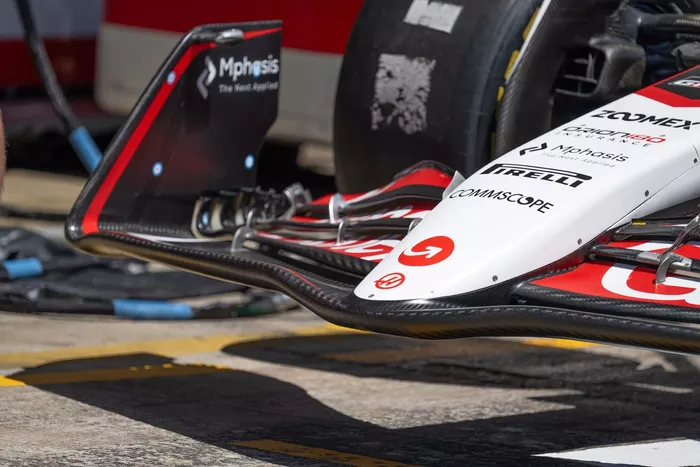 Haas VF-25 technical detail