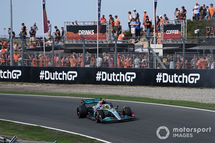 Lewis Hamilton, Mercedes W13