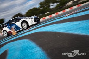 Valtteri Bottas conduciendo un Citroën DS3 WRC