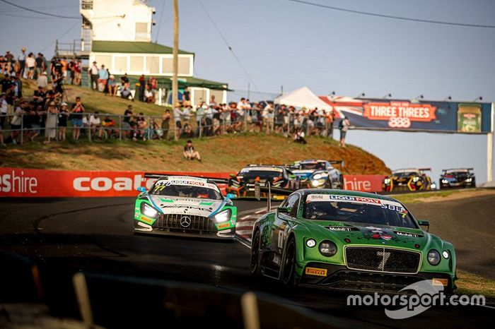 #7 Bentley Team M-Sport Bentley Continental GT3: Jules Gounon, Maxime Soulet, Jordan Pepper