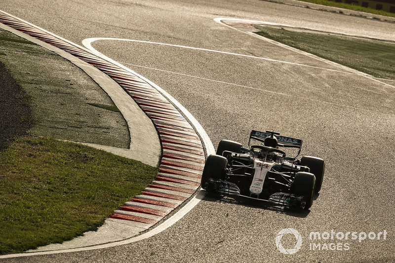 Lewis Hamilton, Mercedes AMG F1 W09 EQ Power+