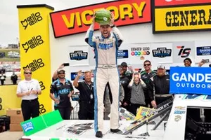 Race Winner Ross Chastain, Niece Motorsports, Chevrolet Silverado TruNorth/Paul Jr. Designs