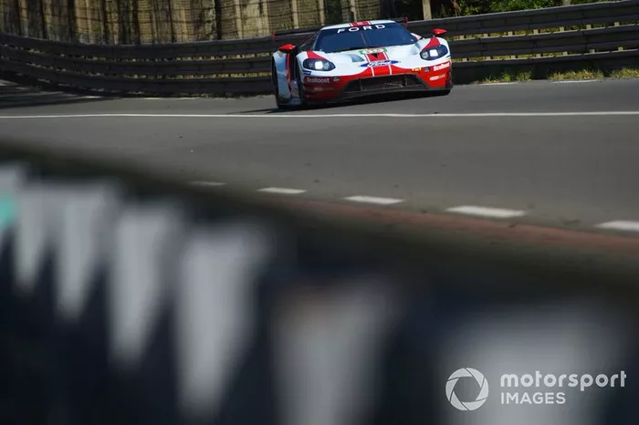 #69 Ford Chip Ganassi Racing Ford GT: Ryan Briscoe, Richard Westbrook