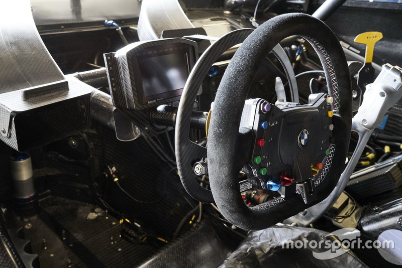 BMW M4 DTM, Cockpit, Modifikationen, Alex Zanardi