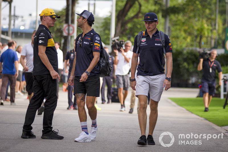 Nico Hulkenberg, Renault Sport F1 Team, Daniel Ricciardo, Red Bull Racing y Max Verstappen, Red Bull Racing
