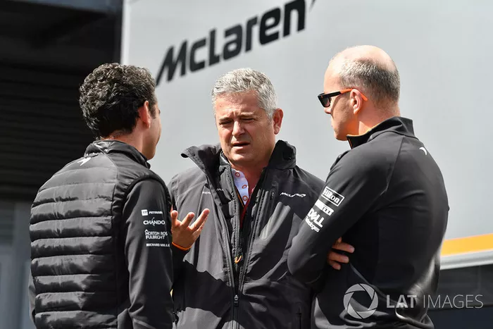Gil De Ferran, McLaren ve Simon Roberts, McLaren