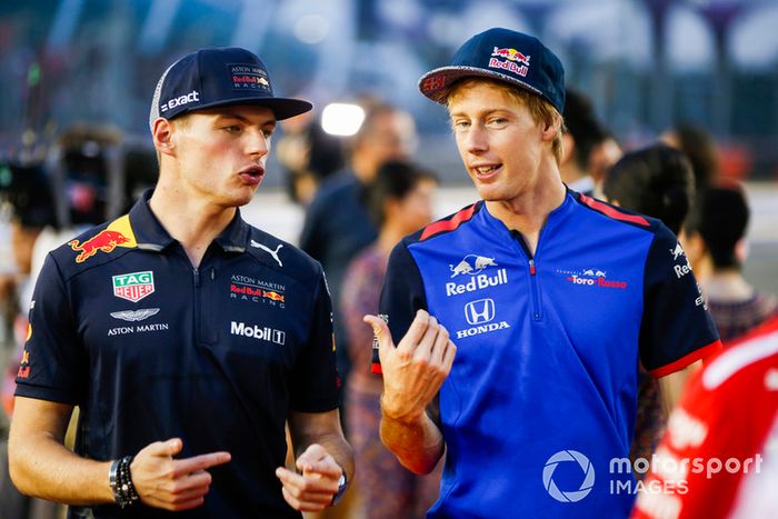 Brendon Hartley, Toro Rosso, y Max Verstappen, Red Bull Racing