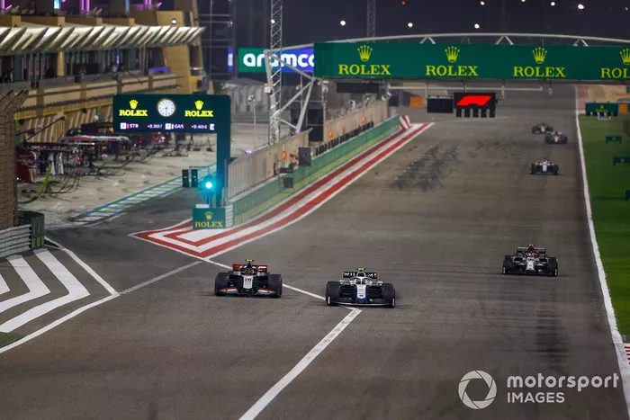 Nicholas Latifi, Williams FW43, Kevin Magnussen, Haas VF-20, Antonio Giovinazzi, Alfa Romeo Racing C39