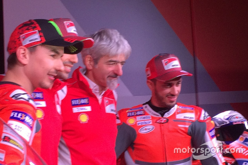 Хорхе Лоренсо, Ducati Team, Мікеле Пірро, тестовий гонщик Ducati, Джіджі Далл'Інья, генеральний дире