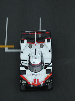 #1 Porsche Team Porsche 919 Hybrid: Neel Jani, Andre Lotterer, Nick Tandy