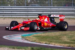 Esteban Gutiérrez, Ferrari pruebas de la especificación de Pirelli 2017
