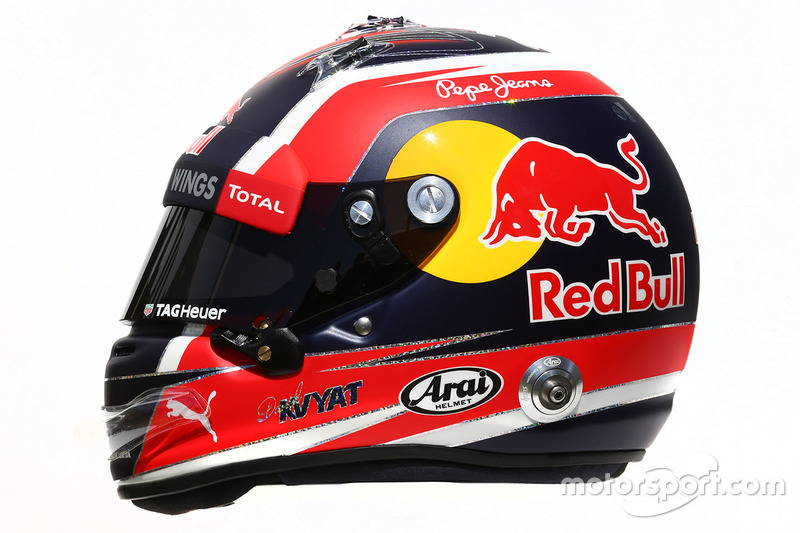 El casco de Daniil Kvyat, Red Bull Racing