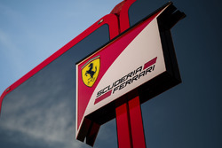Логотип Ferrari