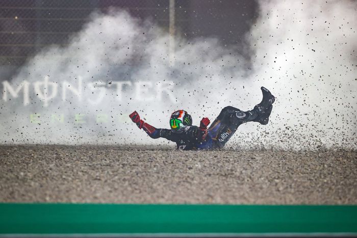 Caída de Darryn Binder, RNF MotoGP Team