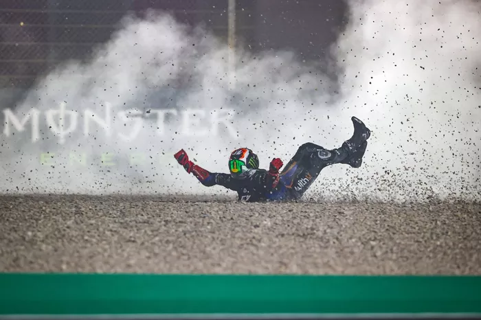 Caída de Darryn Binder, RNF MotoGP Team