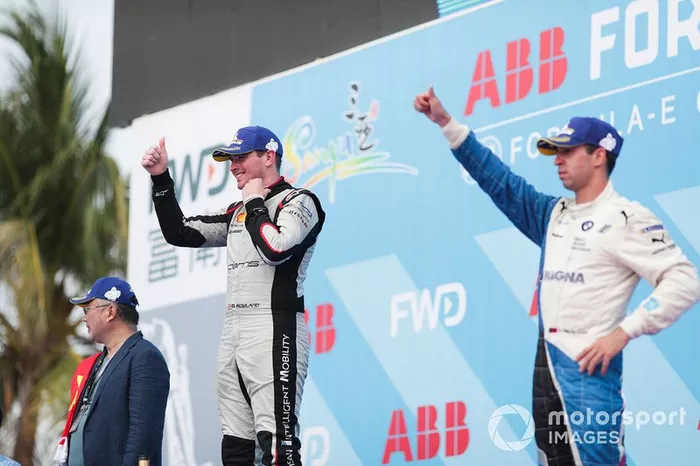 Oliver Rowland, Nissan e.Dams, 2nd position, Antonio Felix da Costa, BMW I Andretti Motorsports, 3rd position, on the podium 