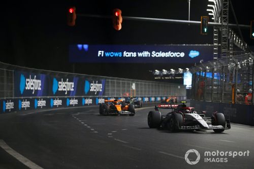 Yuki Tsunoda, AlphaTauri AT04, Oscar Piastri, McLaren MCL60