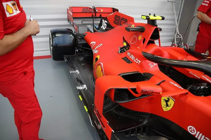 Lateral del Ferrari SF90