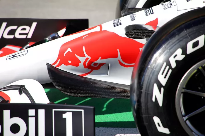 Detalle del morro del Red Bull Racing RB16B