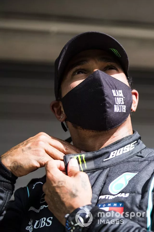 Ganador de la pole position Lewis Hamilton, Mercedes-AMG F1