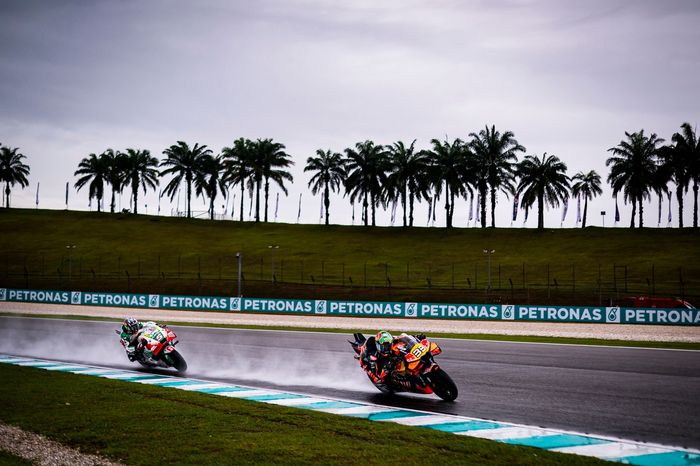 Брэд Биндер, Red Bull KTM Factory Racing, и Йоханн Зарко, команда LCR Honda