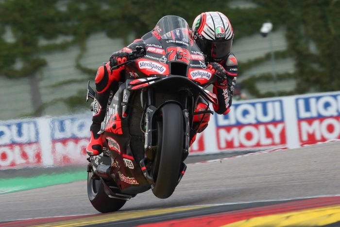 Marco Bezzecchi, Aprilia Racing