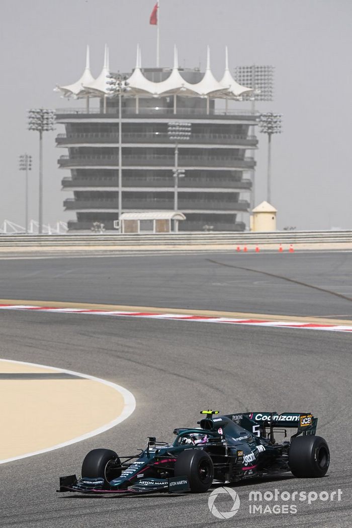 Sebastian Vettel, Aston Martin AMR21 