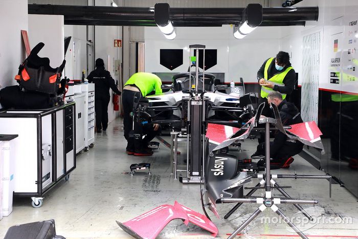 TAG Heuer Porsche Formula E Team garaje