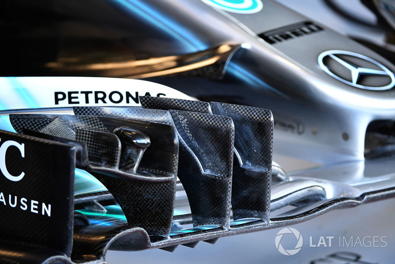 Mercedes AMG F1 W09 detalle del ala frontal