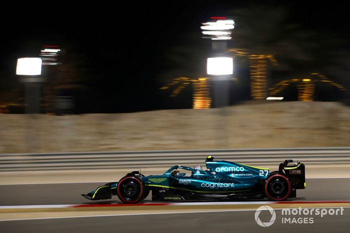 Nico Hulkenberg, Aston Martin AMR22