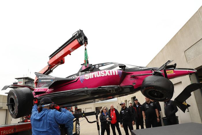 Coche de Helio Castroneves, Meyer Shank Racing-Honda después del choque