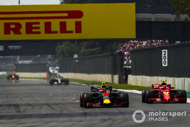 Макс Ферстаппен (Red Bull RB14) випереджає Кімі Райкконена (Ferrari SF71H)