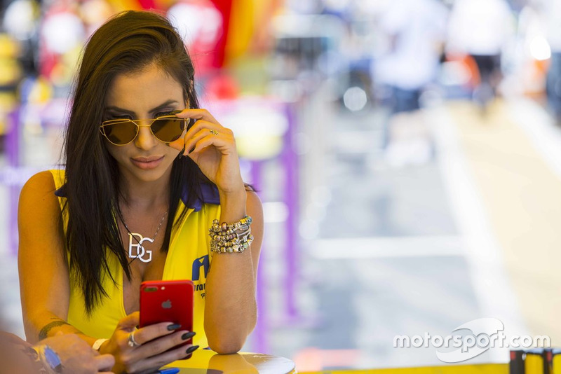Grid girl