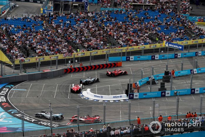 Jake Dennis, Andretti Motorsport, BMW iFE.21, Stoffel Vandoorne, Mercedes-Benz EQ, EQ Silver Arrow 02, Sergio Sette Camara, Dragon Penske Autosport, Penske EV-5