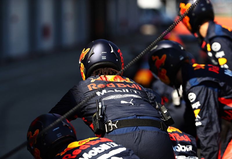 Red Bull Racing practica pitstops