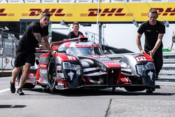 #8 Audi Sport Team Joest, Audi R18 e-tron quattro: Lucas di Grassi, Loic Duval, Oliver Jarvis