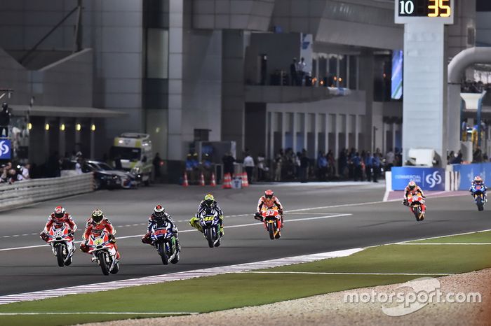 Andrea Iannone, Ducati Team, Ducati leads